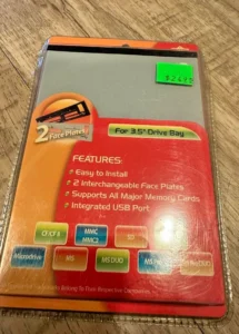 Vantec UGT-CR900 card reader packaging showing compatible silver face plate